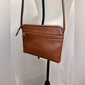 Women’s ROOTS cognac brown thin strap shoulder‎ Bag